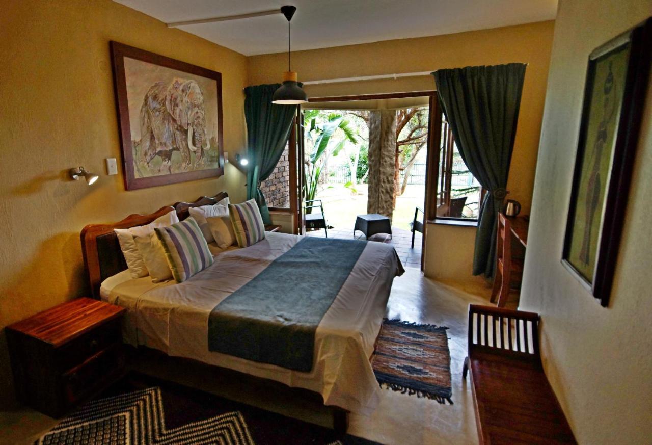 Crocodile Kruger Safari Lodge Marloth Park Extérieur photo