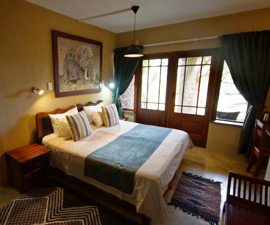 Crocodile Kruger Safari Lodge Marloth Park Extérieur photo