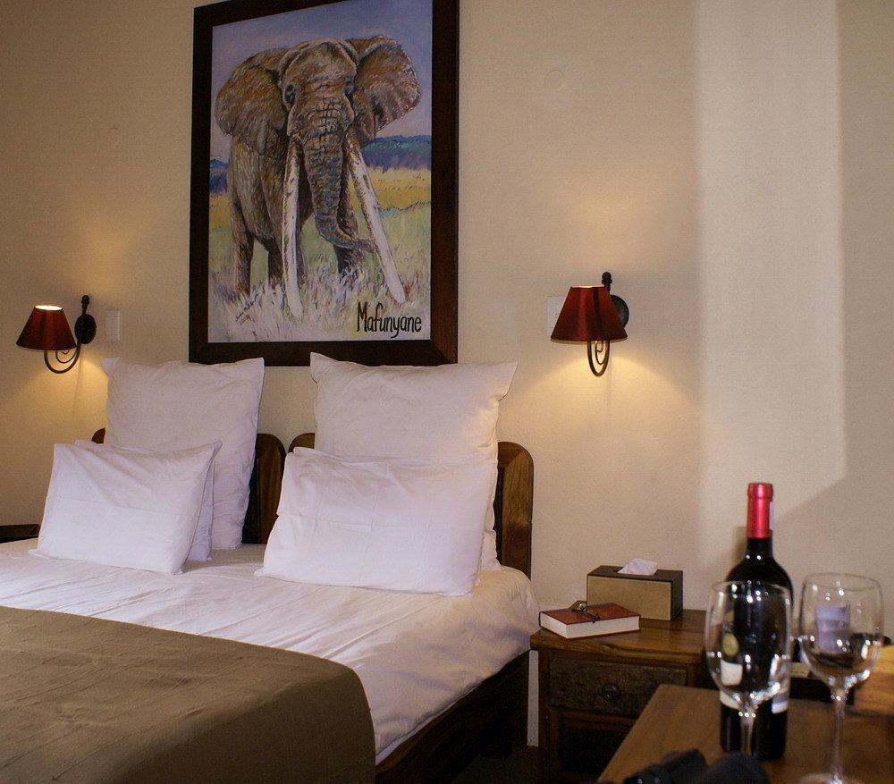 Crocodile Kruger Safari Lodge Marloth Park Extérieur photo