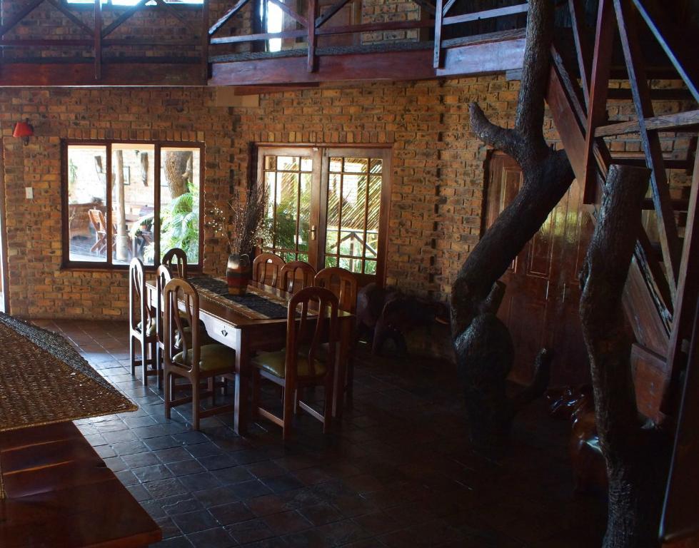 Crocodile Kruger Safari Lodge Marloth Park Extérieur photo